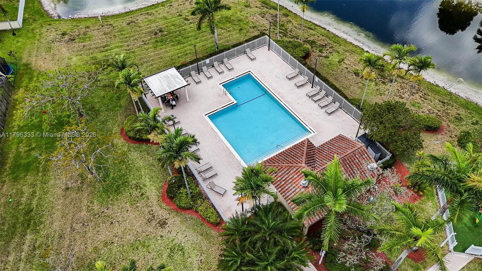 Real estate property located at 1374 159th Ave, Broward, Towngate, Pembroke Pines, FL