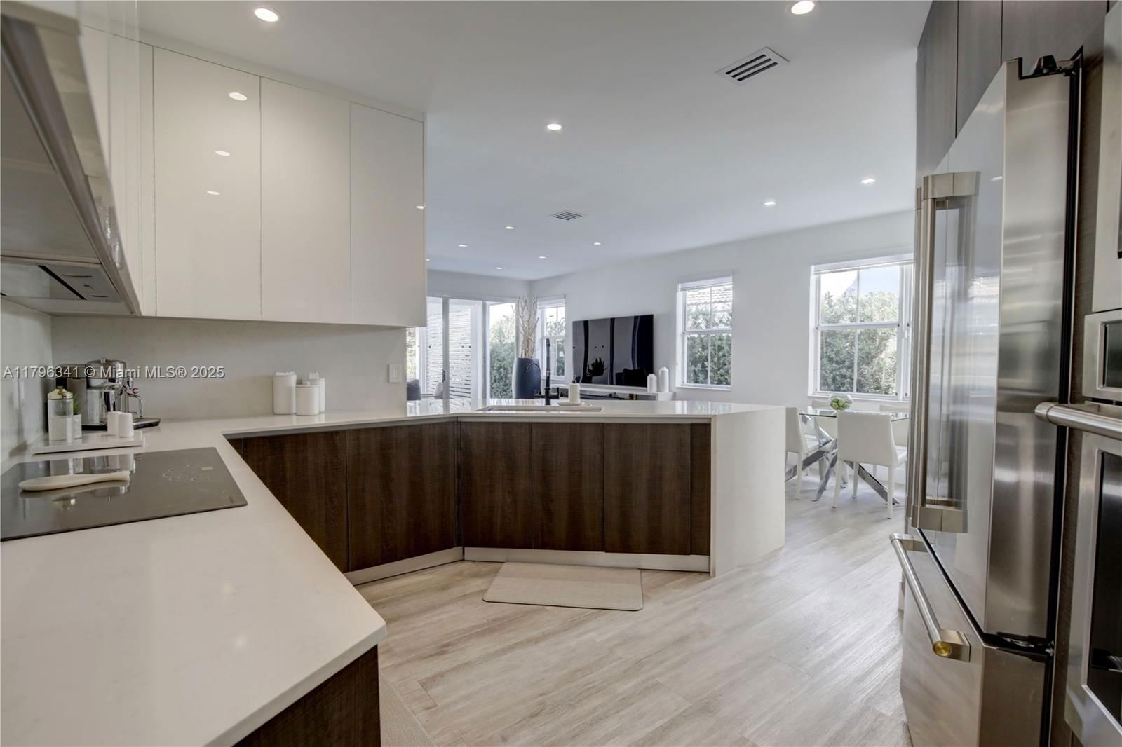 Real estate property located at 11265 78th St, Miami-dade, Doral Isles North Sec One, Doral, FL