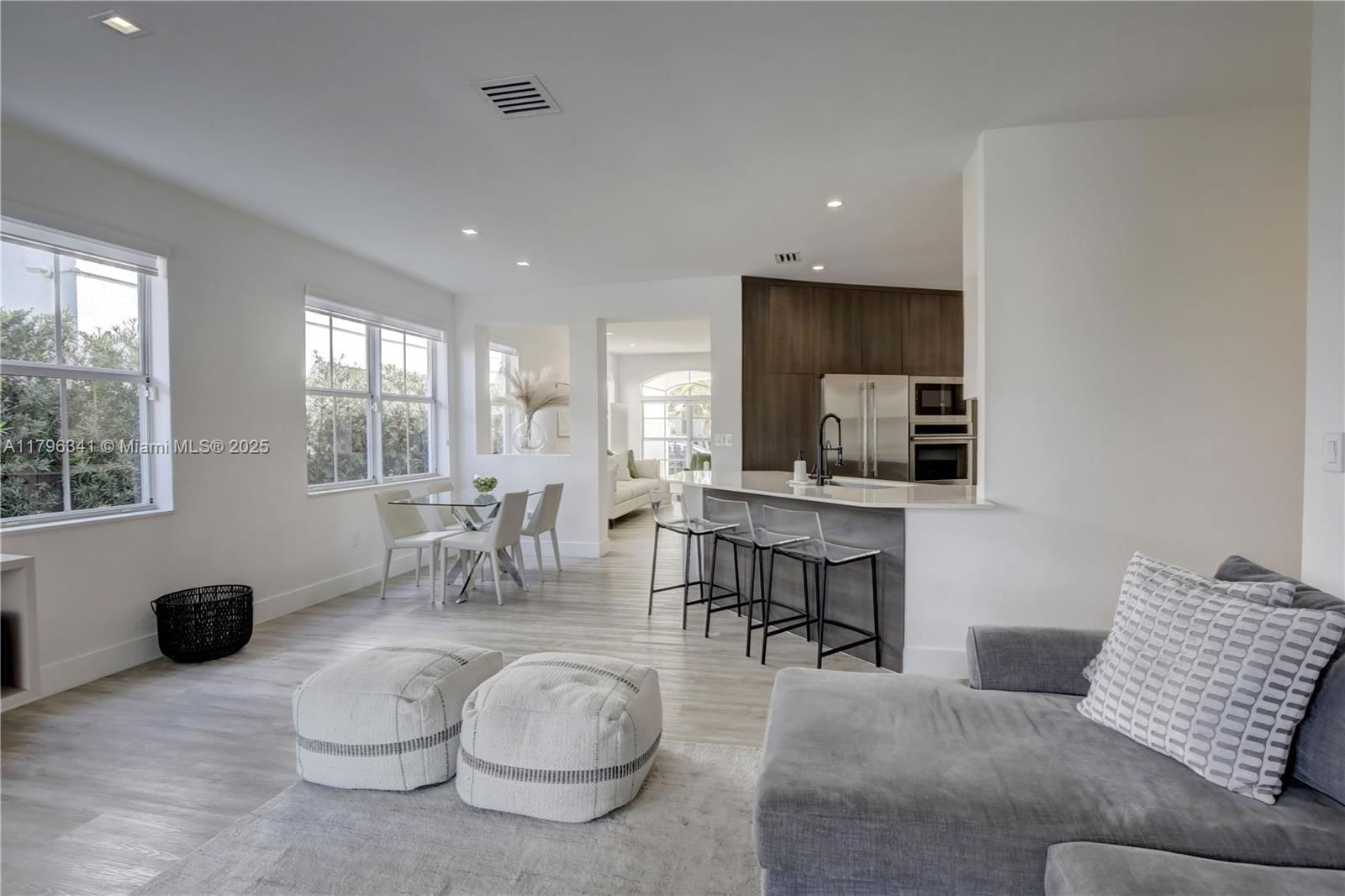Real estate property located at 11265 78th St, Miami-dade, Doral Isles North Sec One, Doral, FL