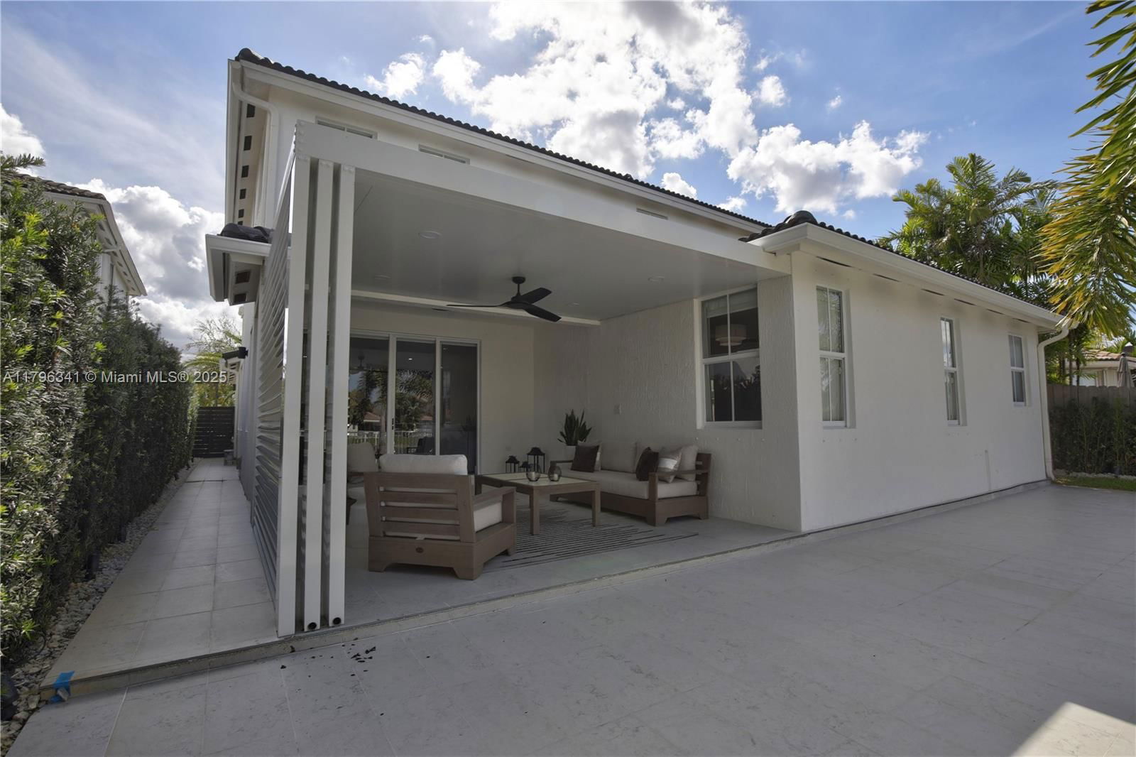 Real estate property located at 11265 78th St, Miami-dade, Doral Isles North Sec One, Doral, FL