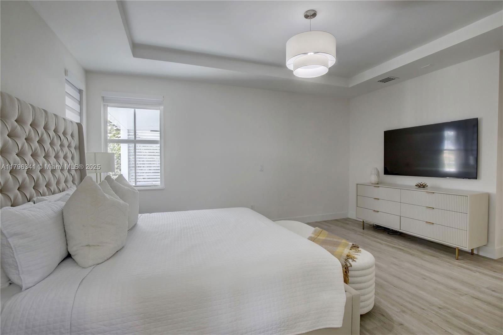 Real estate property located at 11265 78th St, Miami-dade, Doral Isles North Sec One, Doral, FL