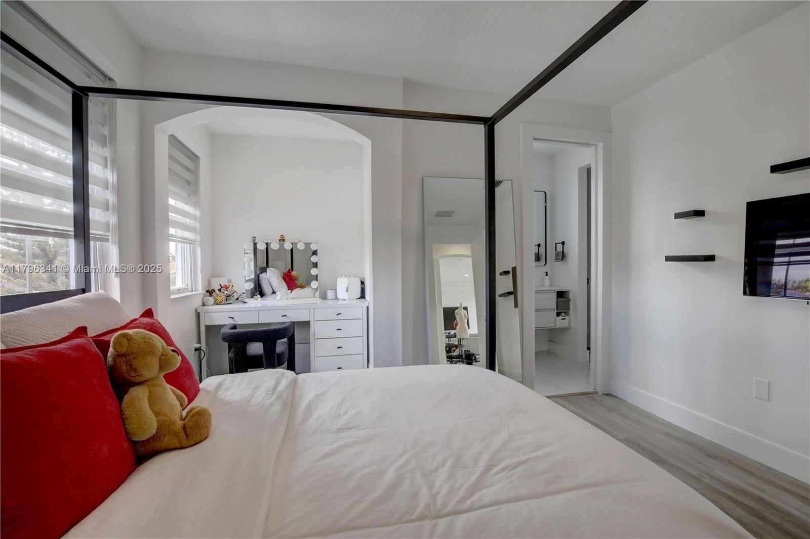 Real estate property located at 11265 78th St, Miami-dade, Doral Isles North Sec One, Doral, FL