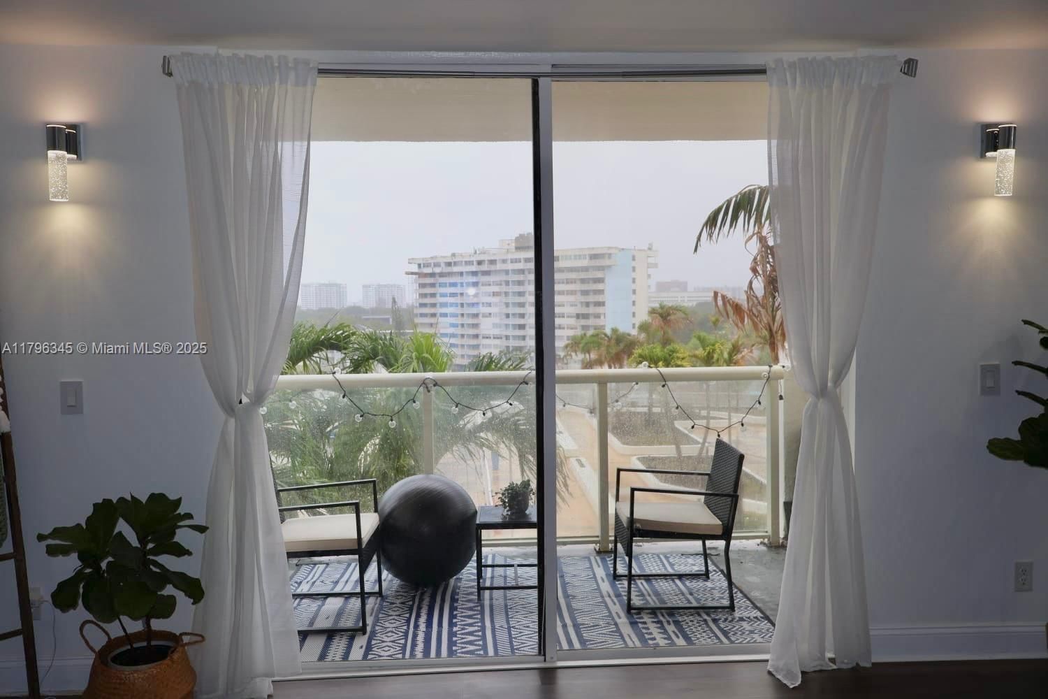 Real estate property located at 13499 Biscayne Blvd. #610, Miami-dade, Sailboat Cay Condo, North Miami, FL
