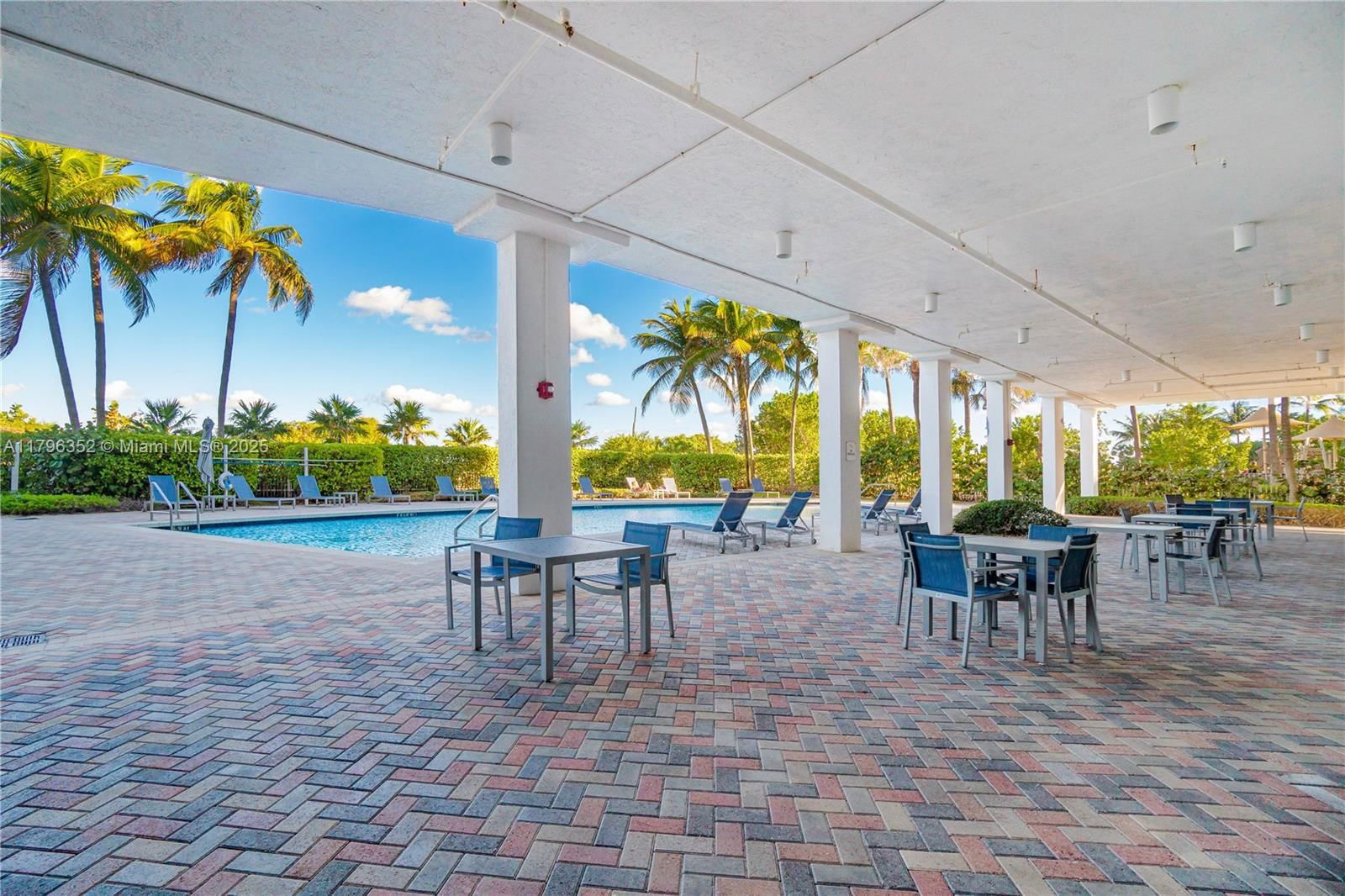 Real estate property located at 6515 Collins Ave #1806, Miami-dade, Belaire On The Ocean Condo, Miami Beach, FL