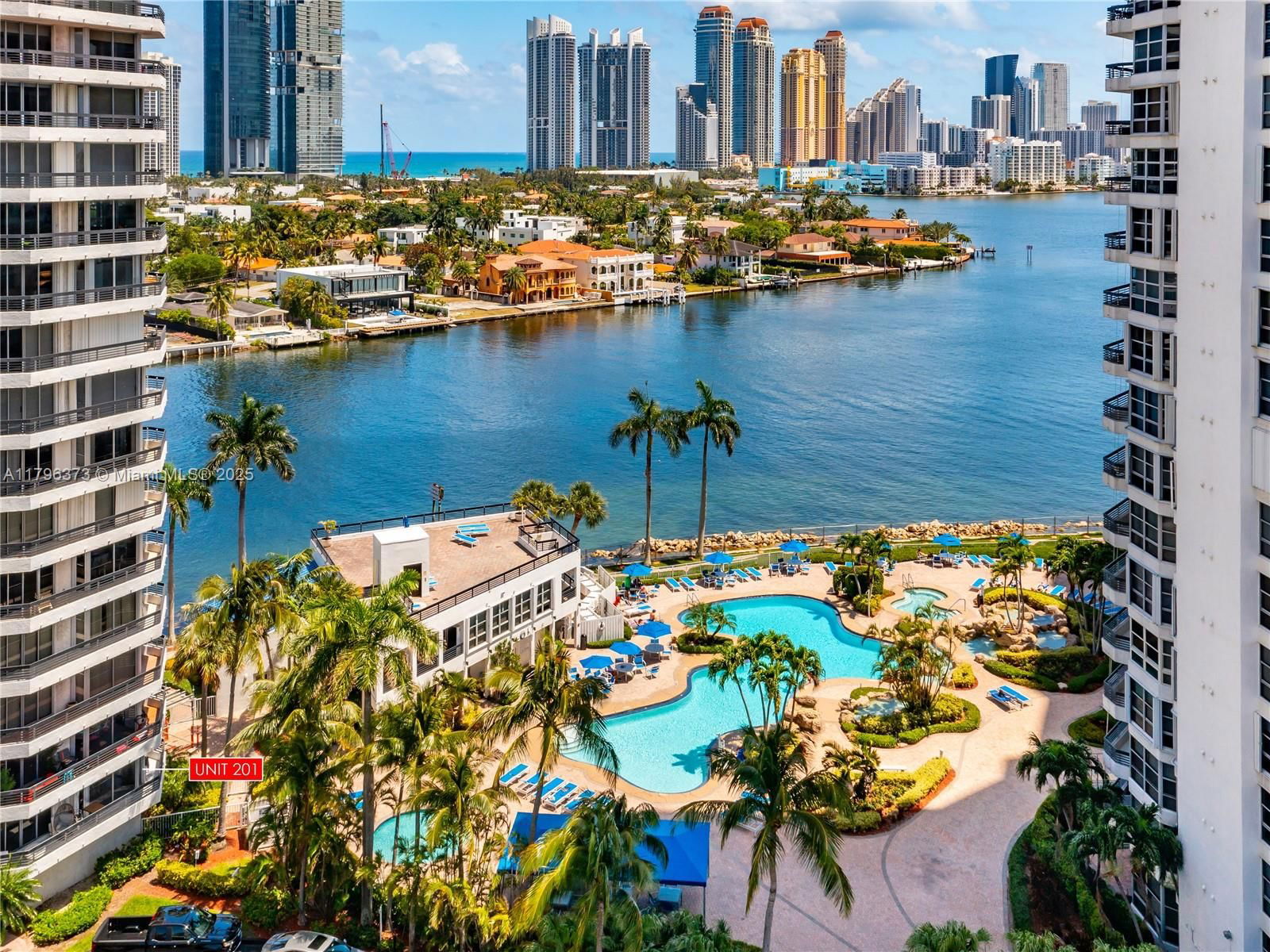 Real estate property located at 19195 36th Ct #201, Miami-dade, Mystic Pointe Condo No Tw, Aventura, FL