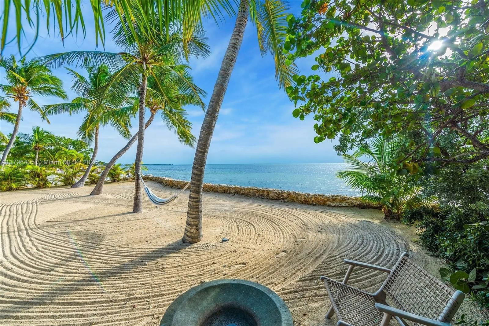 Real estate property located at 60 Ocean Front Drive, Monroe, Key Largo Ocean Shore, Key Largo, FL