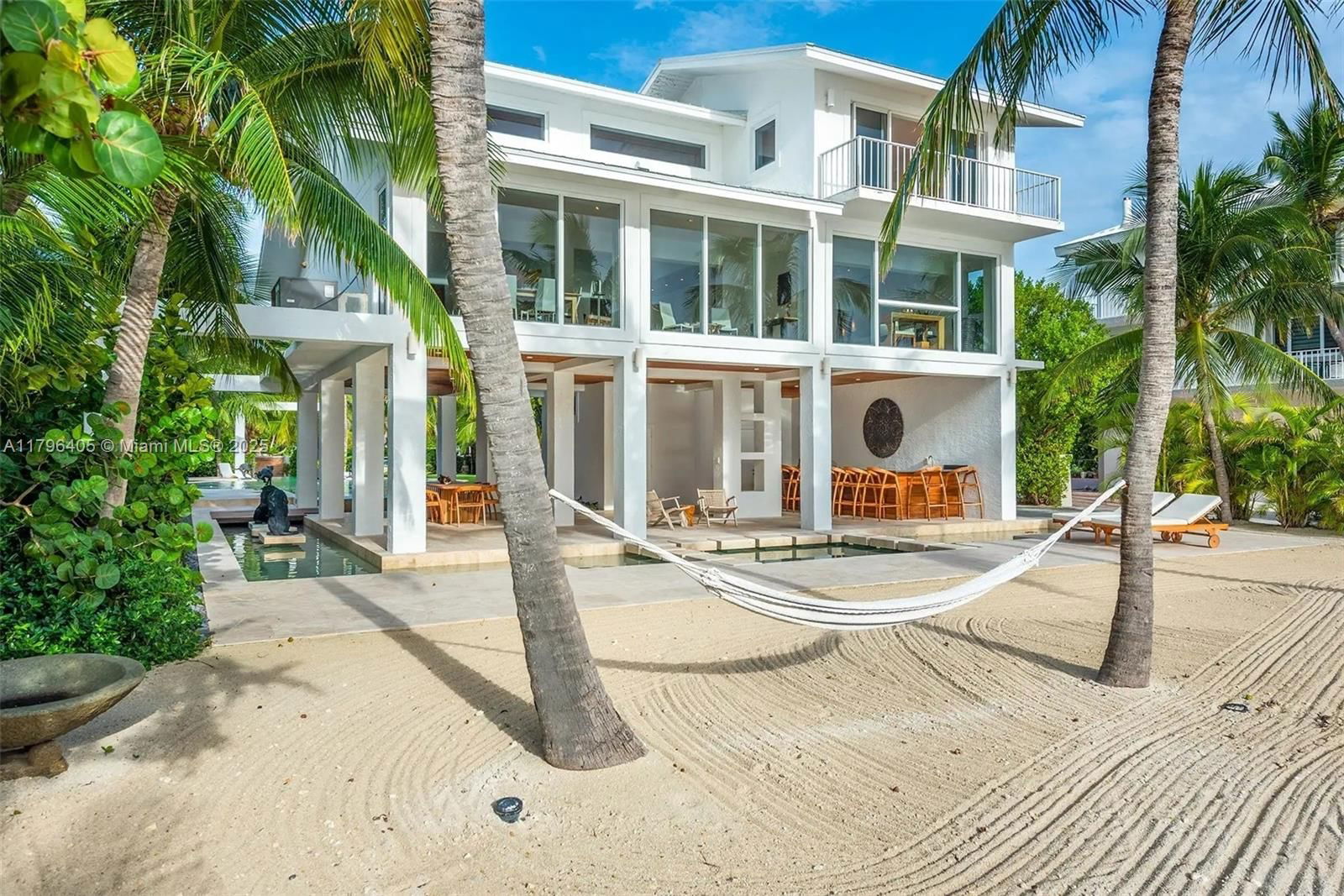 Real estate property located at 60 Ocean Front Drive, Monroe, Key Largo Ocean Shore, Key Largo, FL