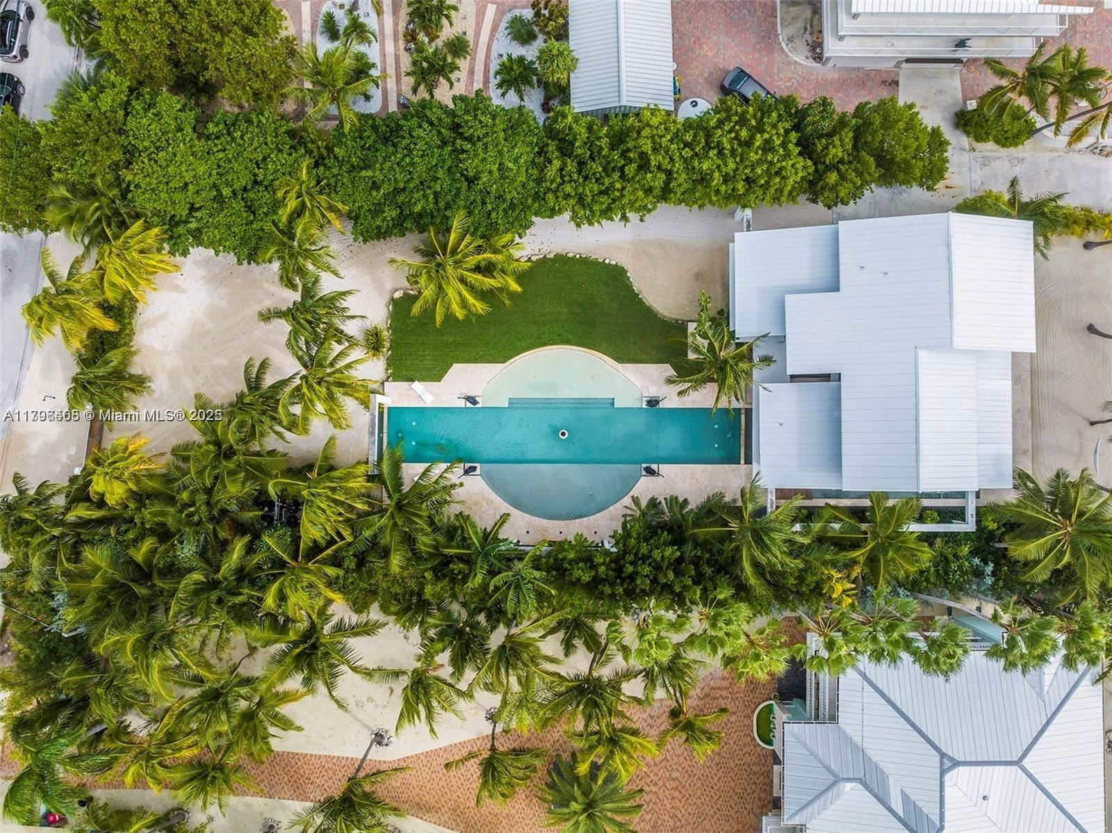 Real estate property located at 60 Ocean Front Drive, Monroe, Key Largo Ocean Shore, Key Largo, FL