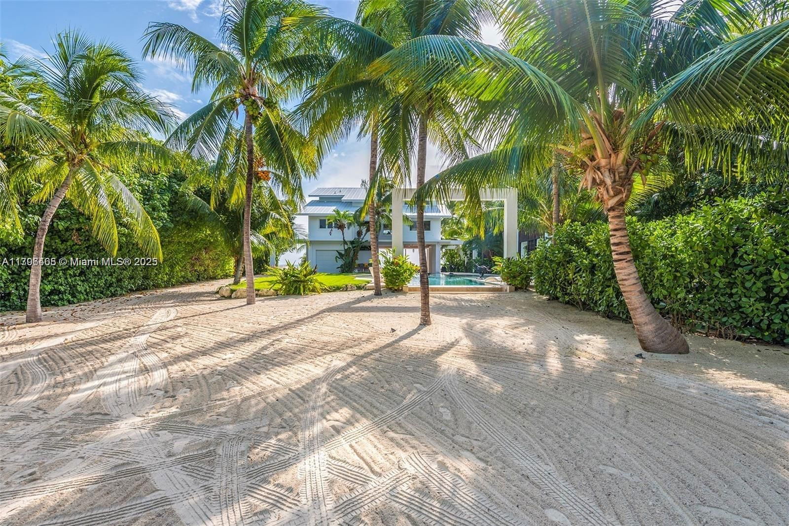 Real estate property located at 60 Ocean Front Drive, Monroe, Key Largo Ocean Shore, Key Largo, FL