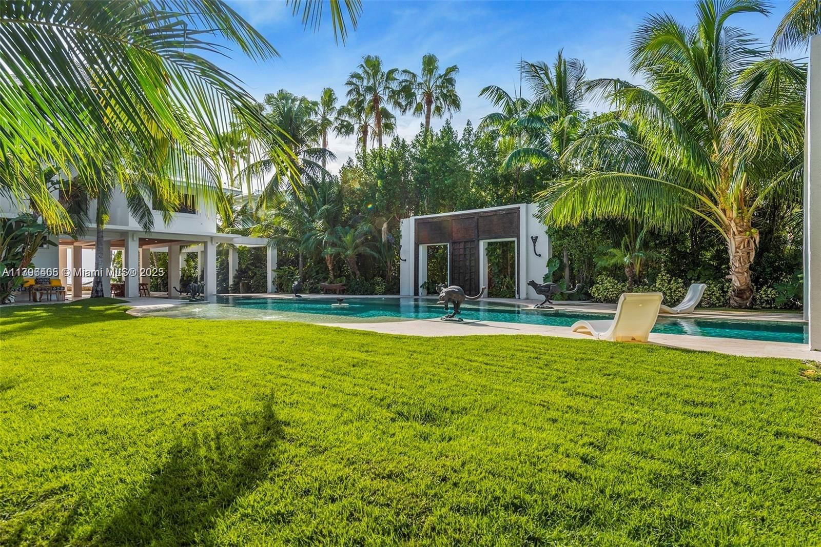 Real estate property located at 60 Ocean Front Drive, Monroe, Key Largo Ocean Shore, Key Largo, FL