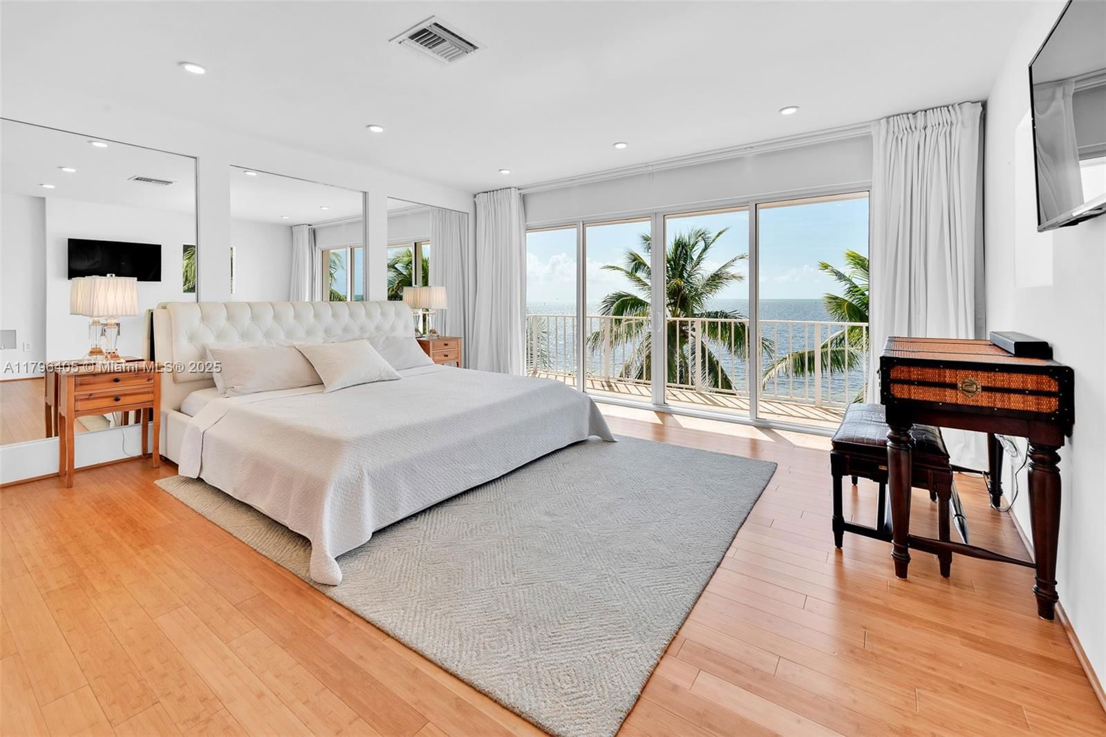 Real estate property located at 60 Ocean Front Drive, Monroe, Key Largo Ocean Shore, Key Largo, FL