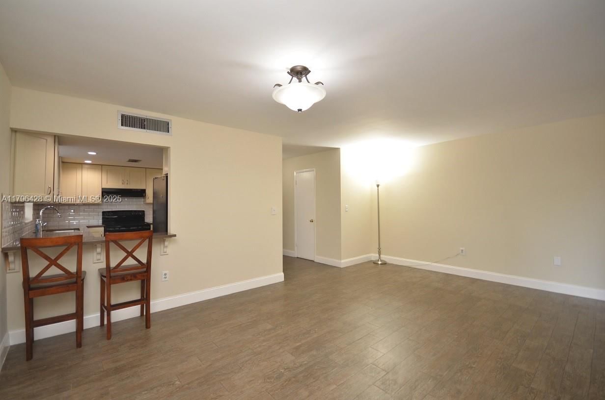 Real estate property located at 2459 11th St #4A, Miami-dade, Twin Homes Village Ii Con, Miami, FL