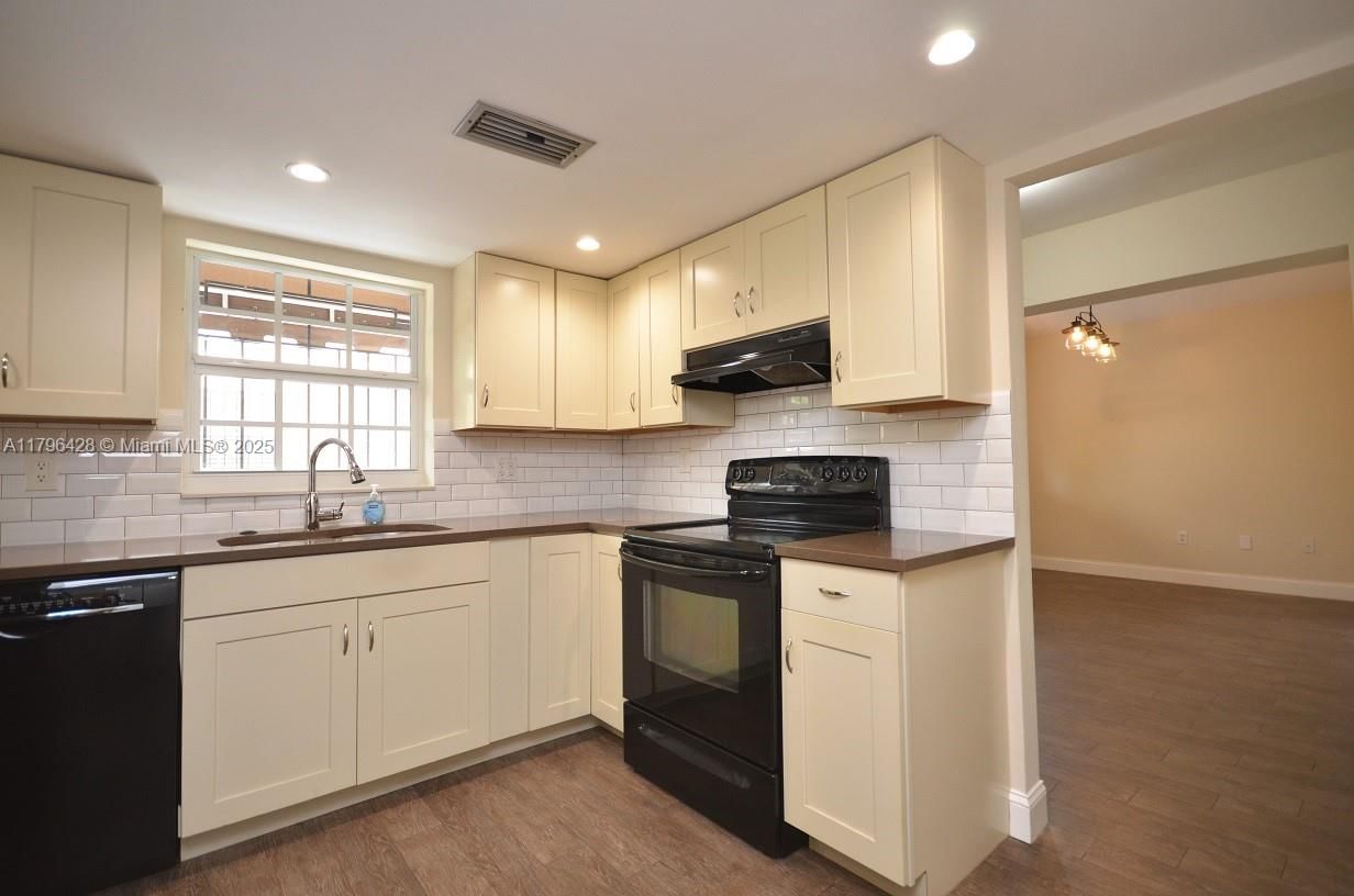 Real estate property located at 2459 11th St #4A, Miami-dade, Twin Homes Village Ii Con, Miami, FL
