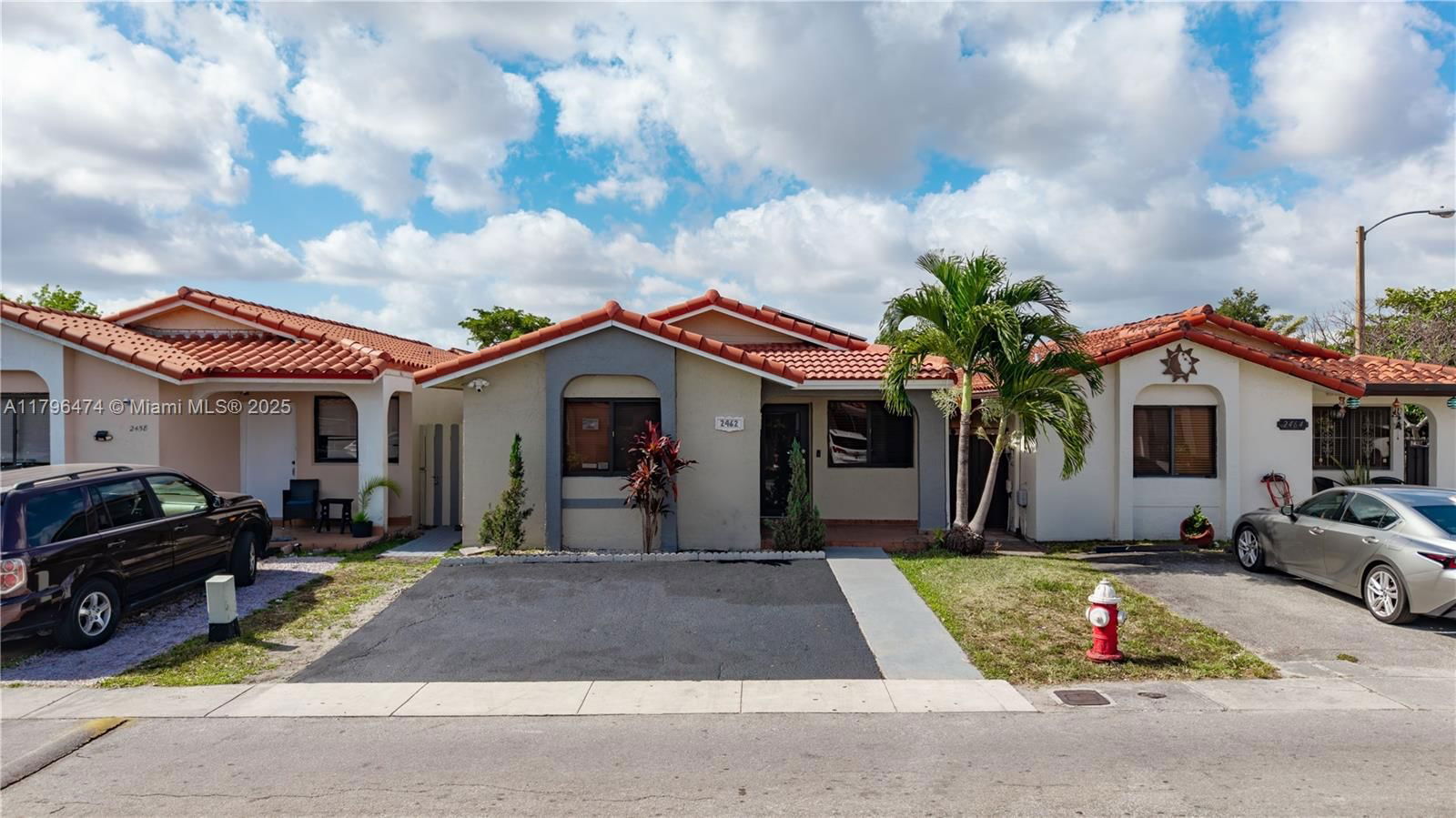 Real estate property located at 2462 65th St, Miami-dade, El Prado By The Lake, Hialeah, FL