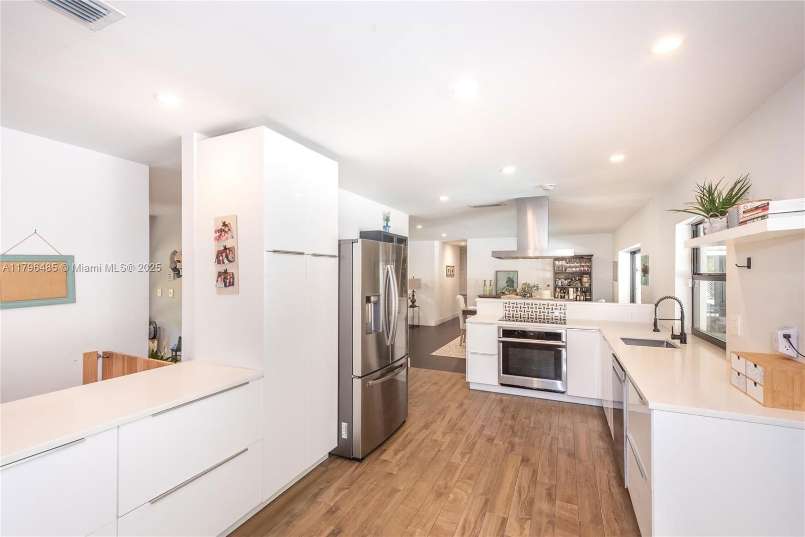 Real estate property located at 12300 67th Ave, Miami-dade, Mark Iii Est, Pinecrest, FL