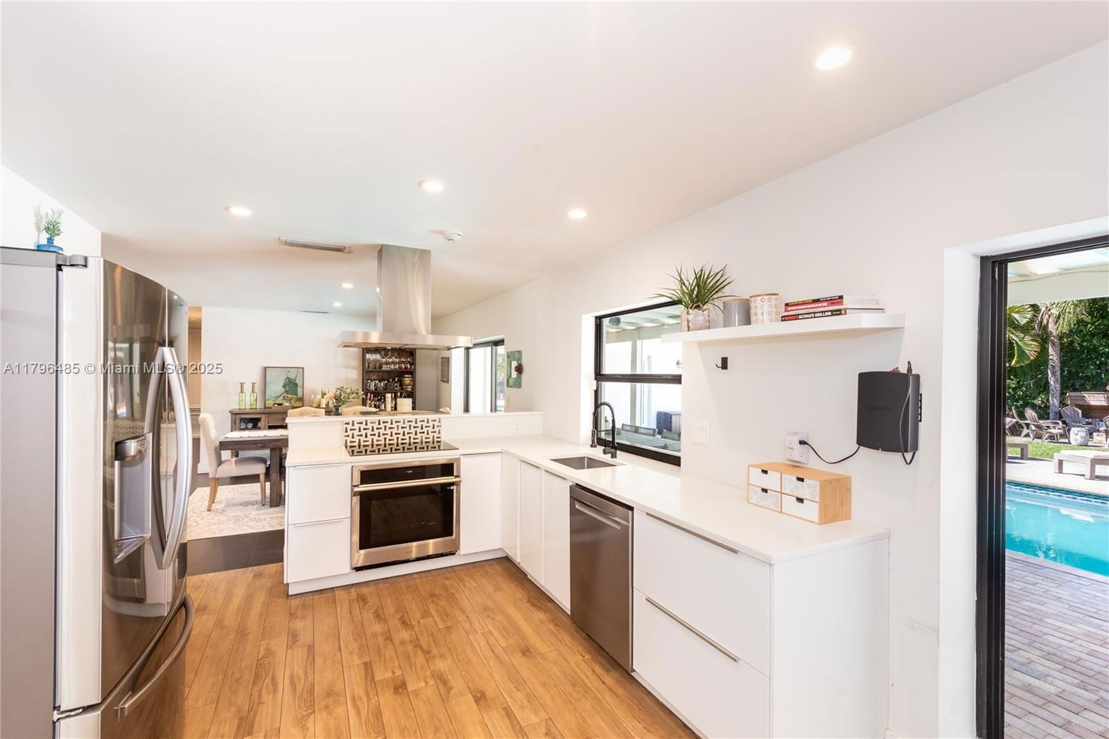 Real estate property located at 12300 67th Ave, Miami-dade, Mark Iii Est, Pinecrest, FL