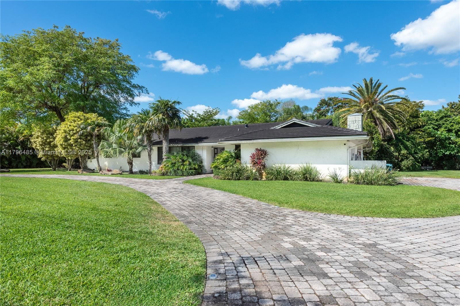 Real estate property located at 12300 67th Ave, Miami-dade, Mark Iii Est, Pinecrest, FL