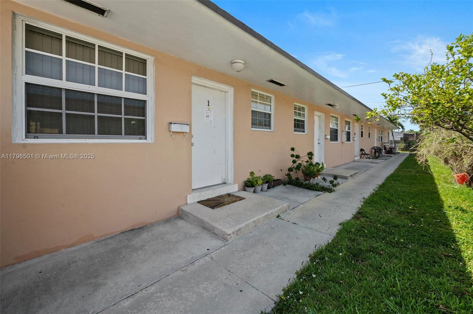 Real estate property located at , Miami-dade, Town Of Hialeah 1 Addn Am, Hialeah, FL