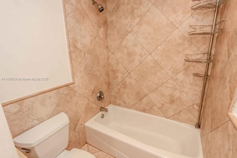 Real estate property located at 401 69th St #505, Miami-dade, 401 Blu Of North Beach Co, Miami Beach, FL