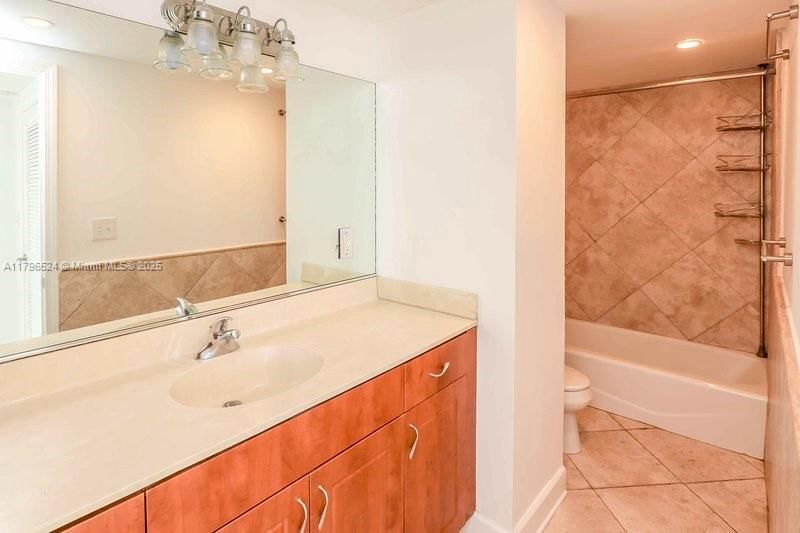 Real estate property located at 401 69th St #505, Miami-dade, 401 Blu Of North Beach Co, Miami Beach, FL