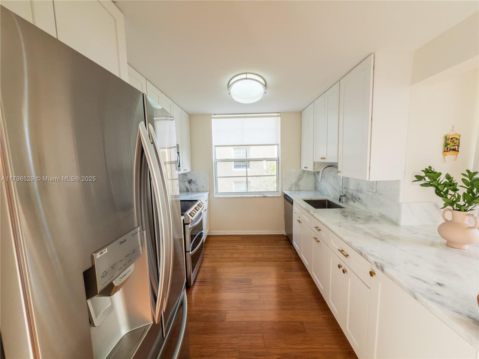 Real estate property located at 520 5th Ave #3302, Broward, Las Olas By The River Con, Fort Lauderdale, FL