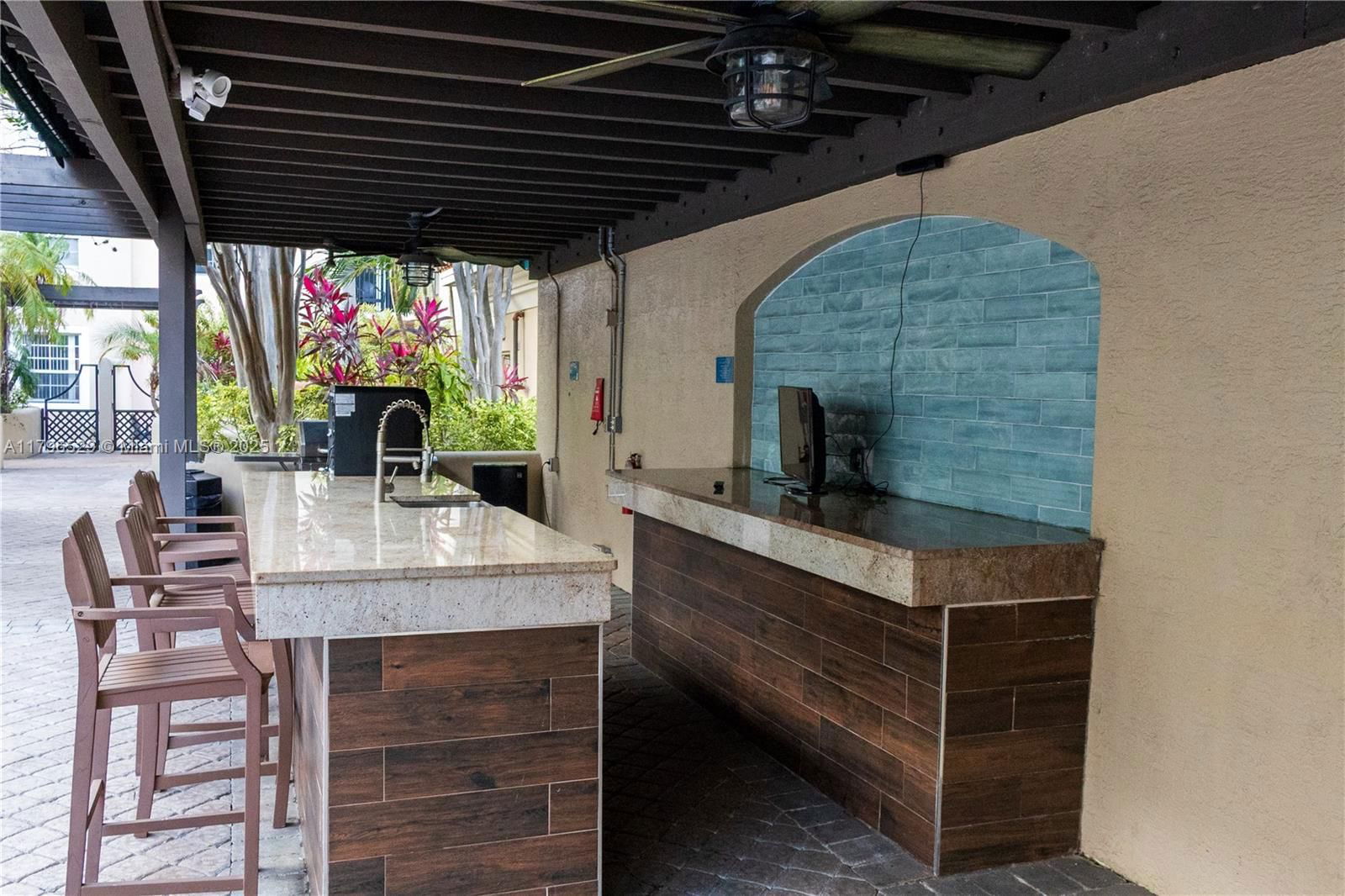 Real estate property located at 520 5th Ave #3302, Broward, Las Olas By The River Con, Fort Lauderdale, FL