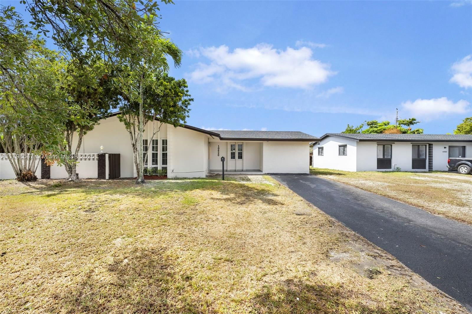Real estate property located at 10520 160th St, Miami-dade, Fairway Pines, Miami, FL