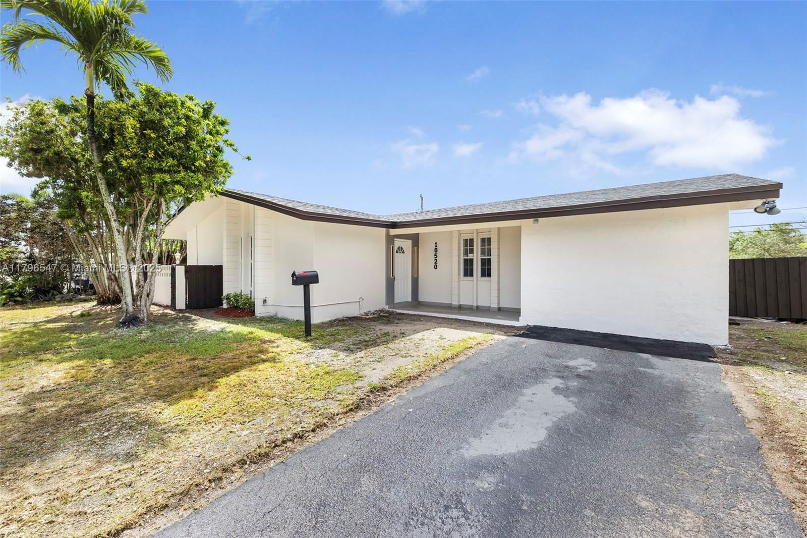 Real estate property located at 10520 160th St, Miami-dade, Fairway Pines, Miami, FL