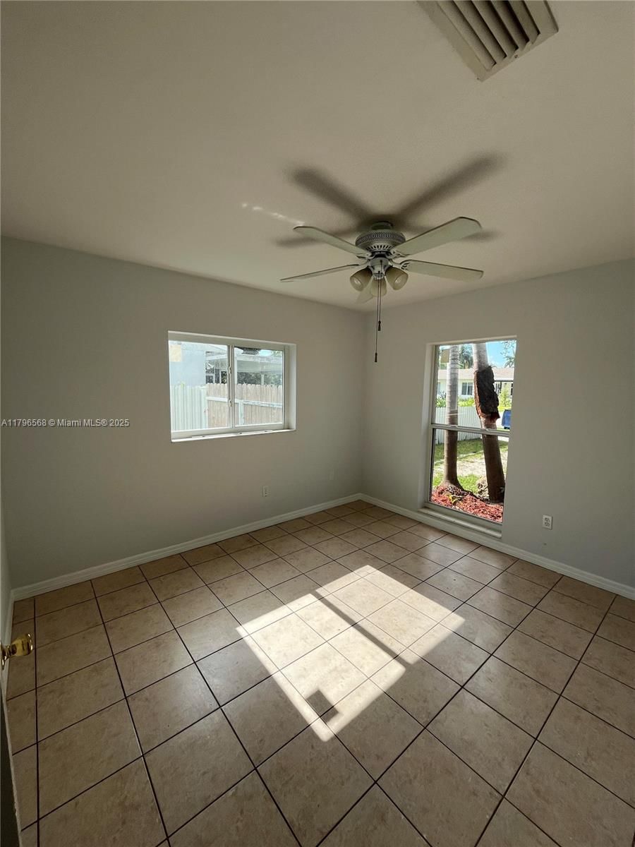 Real estate property located at 9275 185th Ter, Miami-dade, Bel Aire Sec 15, Cutler Bay, FL