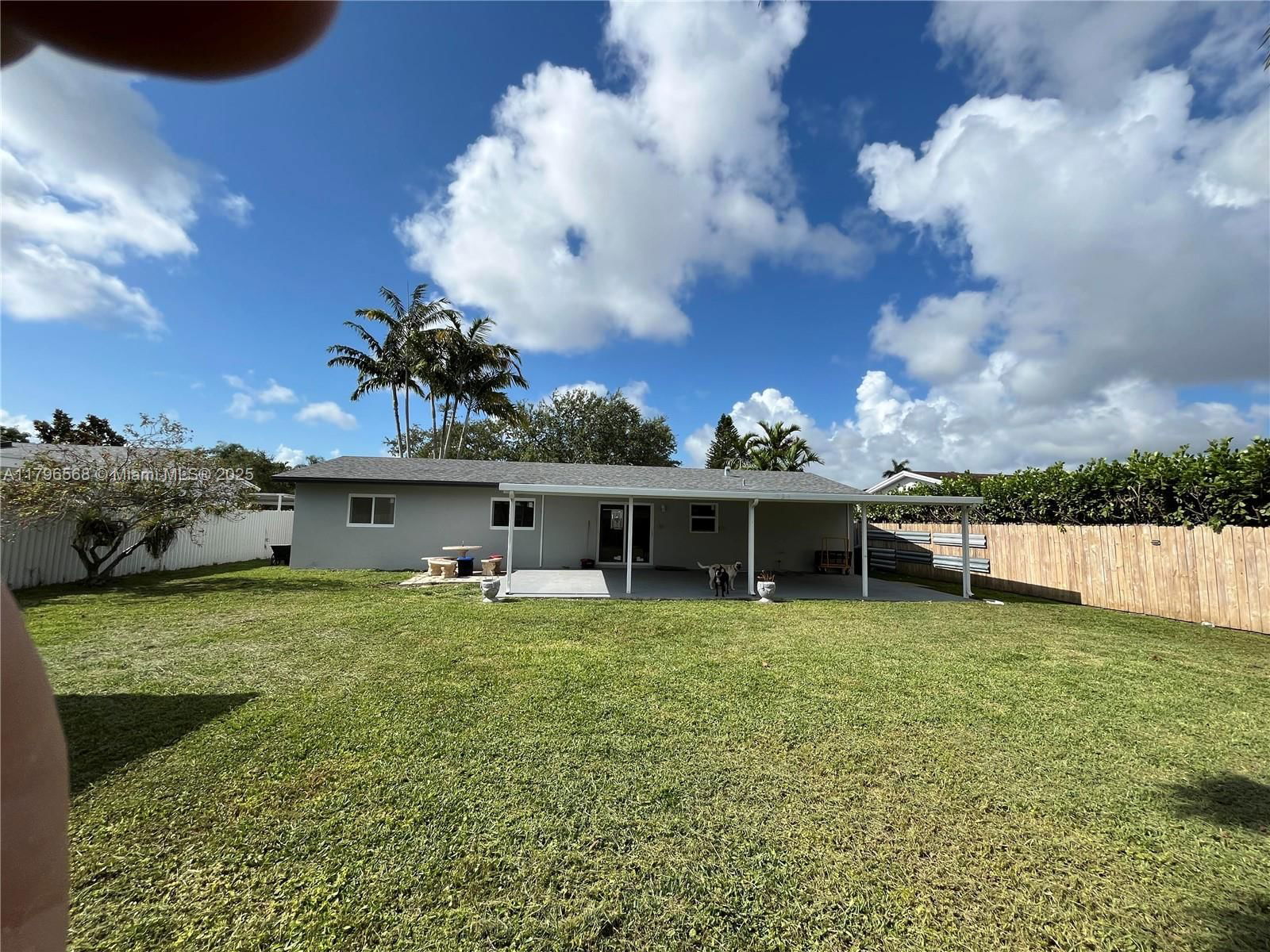 Real estate property located at 9275 185th Ter, Miami-dade, Bel Aire Sec 15, Cutler Bay, FL