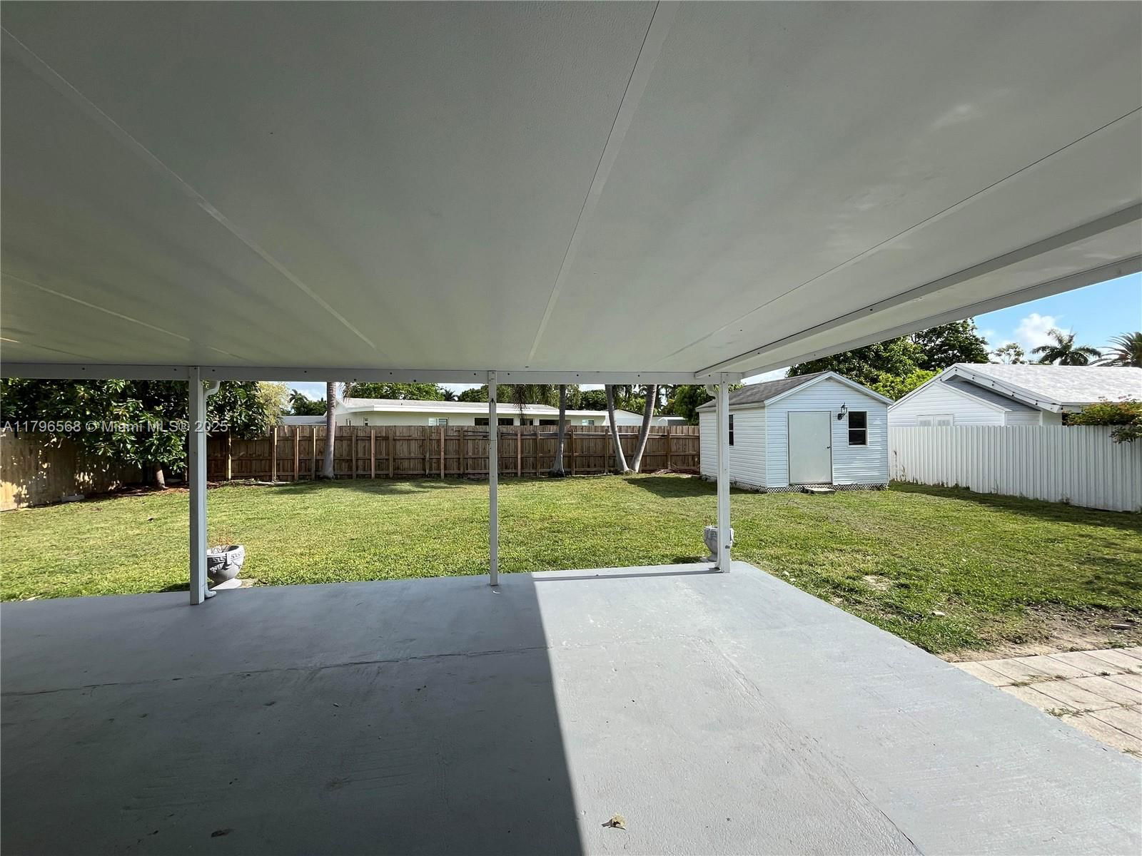 Real estate property located at 9275 185th Ter, Miami-dade, Bel Aire Sec 15, Cutler Bay, FL