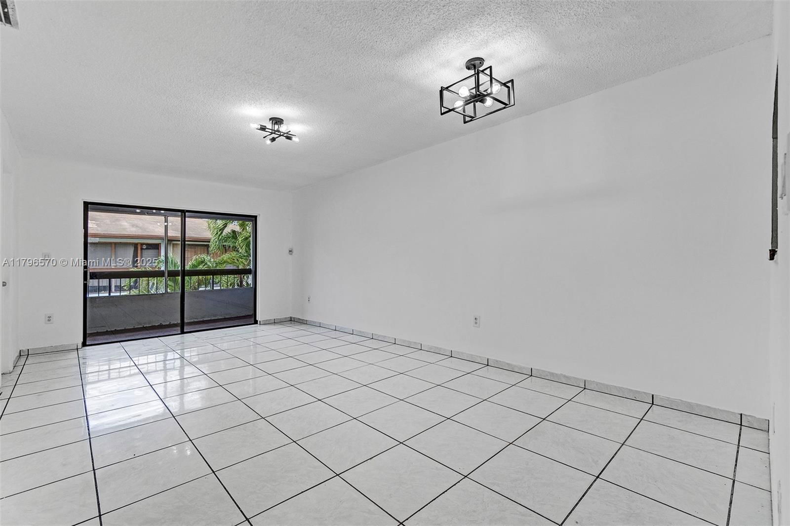 Real estate property located at 6215 24th Ave #203-7, Miami-dade, Flamingo Condo, Hialeah, FL