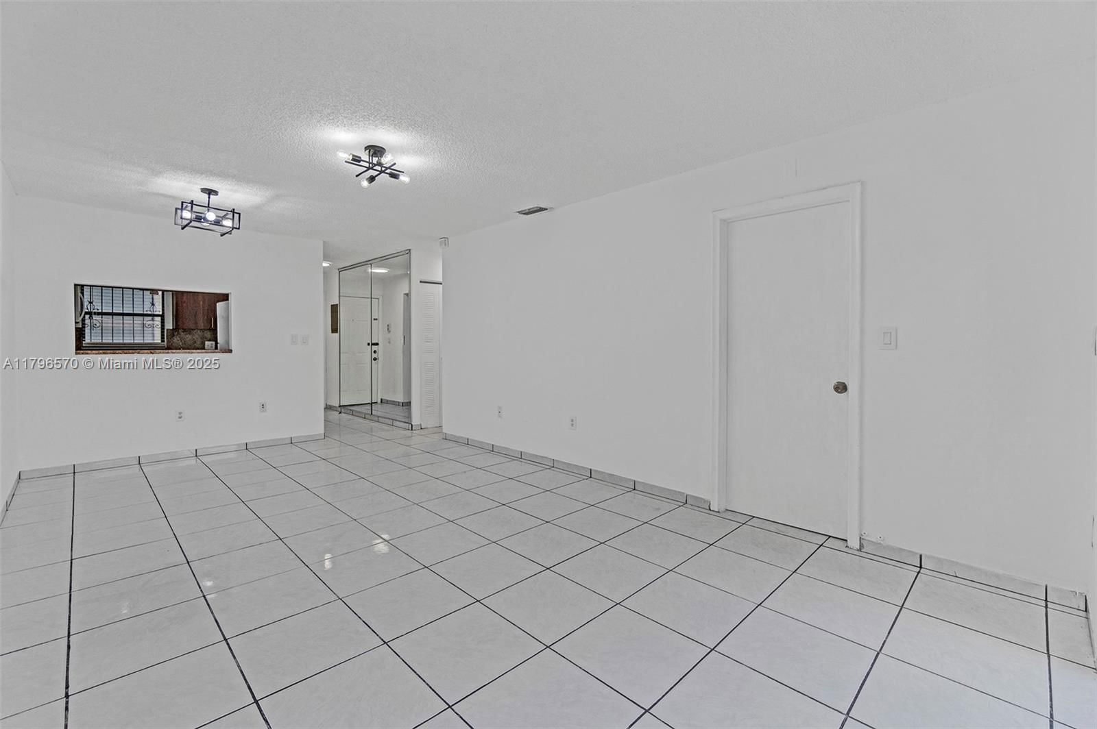 Real estate property located at 6215 24th Ave #203-7, Miami-dade, Flamingo Condo, Hialeah, FL