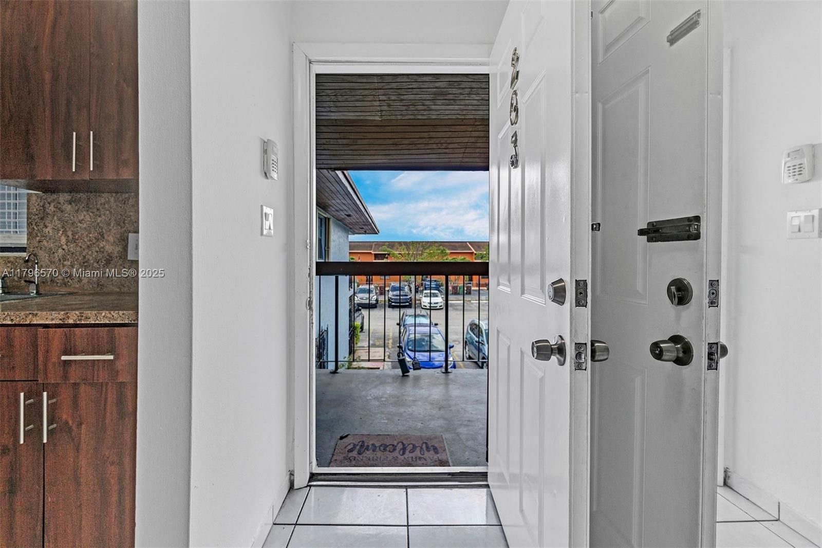Real estate property located at 6215 24th Ave #203-7, Miami-dade, Flamingo Condo, Hialeah, FL