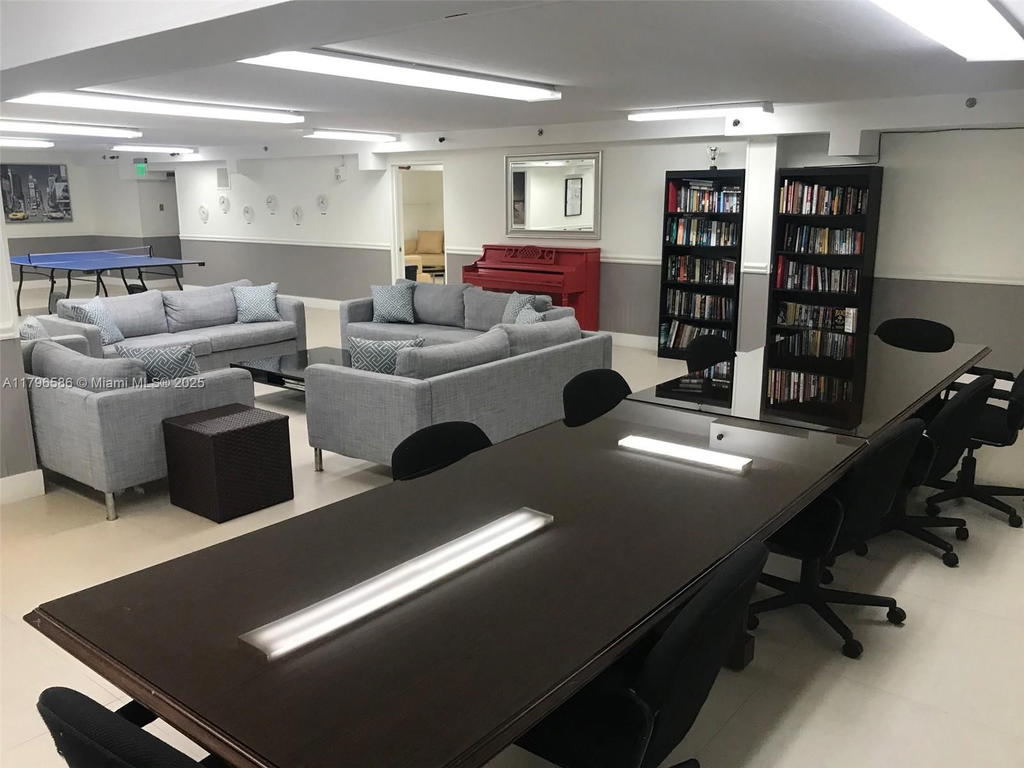 Real estate property located at 100 Lincoln Rd #1209, Miami-dade, The Decoplage Condo, Miami Beach, FL