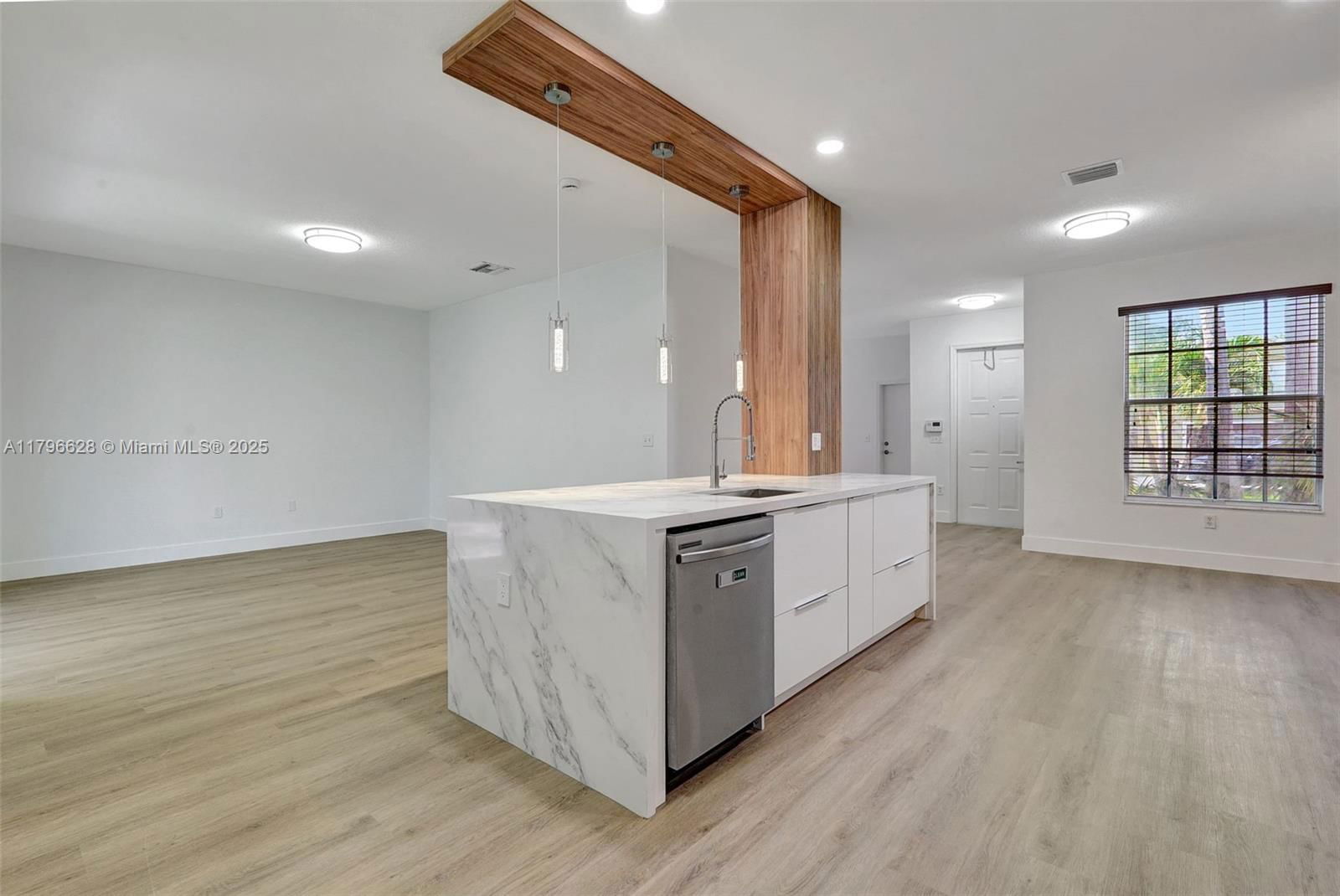 Real estate property located at 16276 29th St, Broward, Silver Isles, Miramar, FL
