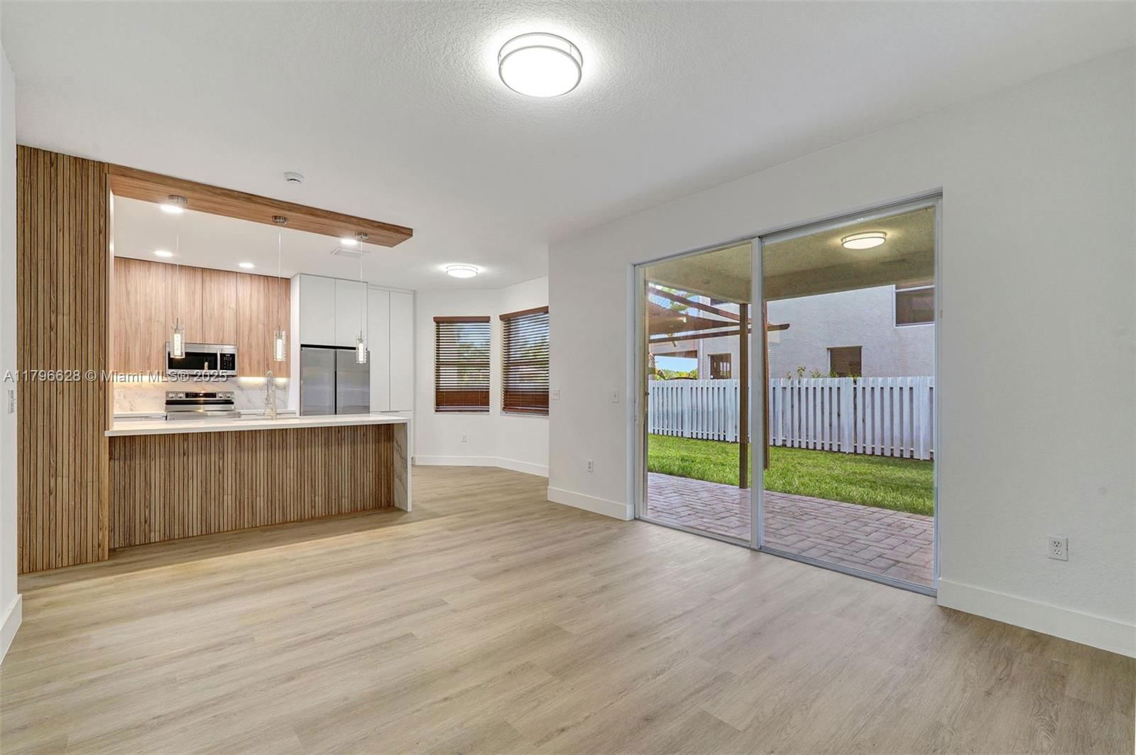 Real estate property located at 16276 29th St, Broward, Silver Isles, Miramar, FL