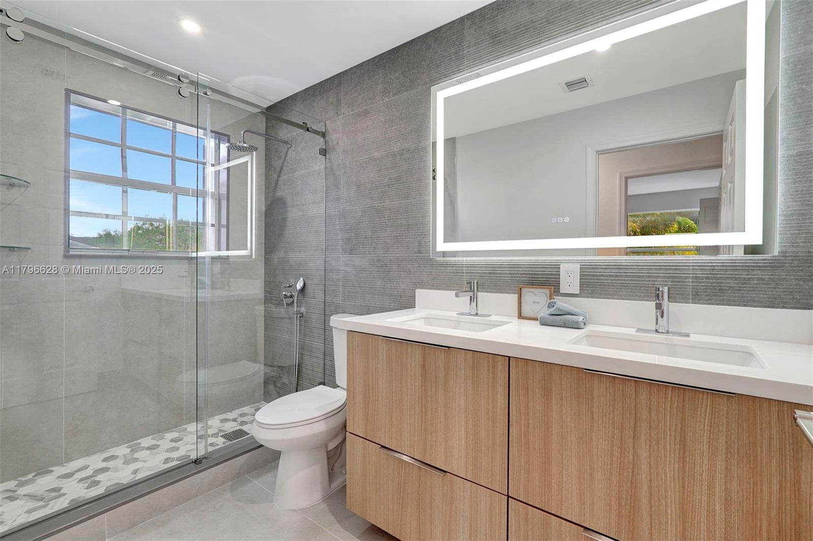 Real estate property located at 16276 29th St, Broward, Silver Isles, Miramar, FL