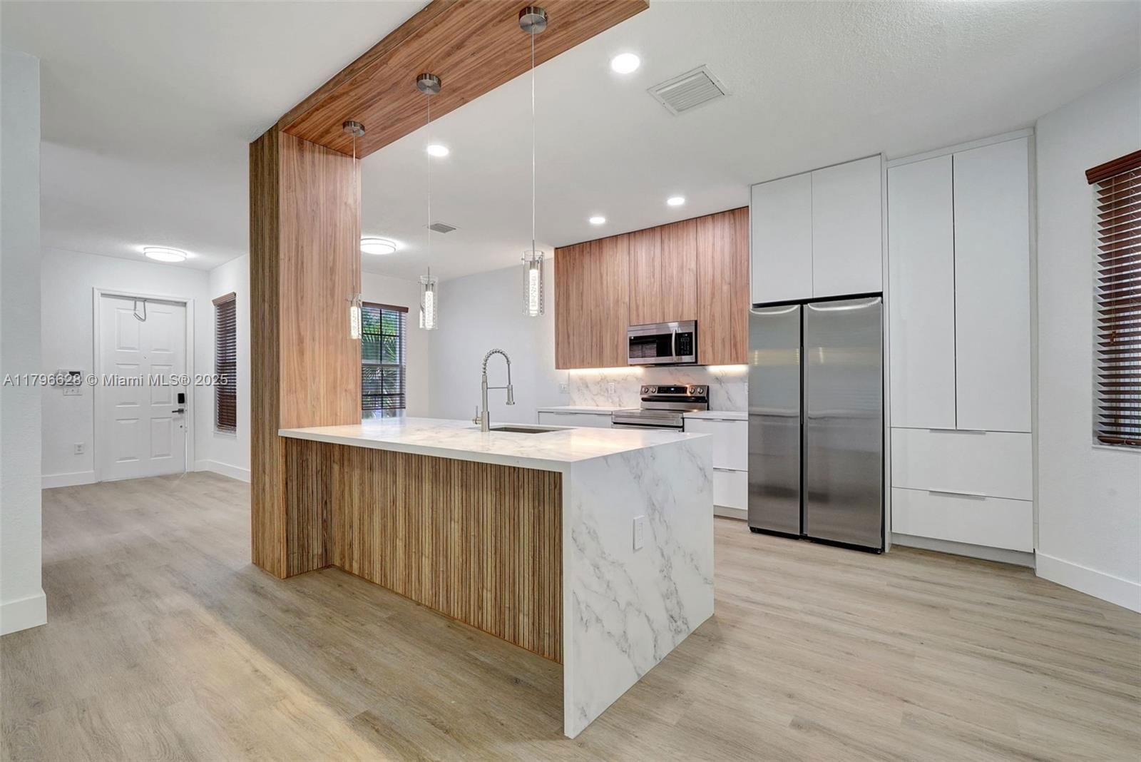Real estate property located at 16276 29th St, Broward, Silver Isles, Miramar, FL