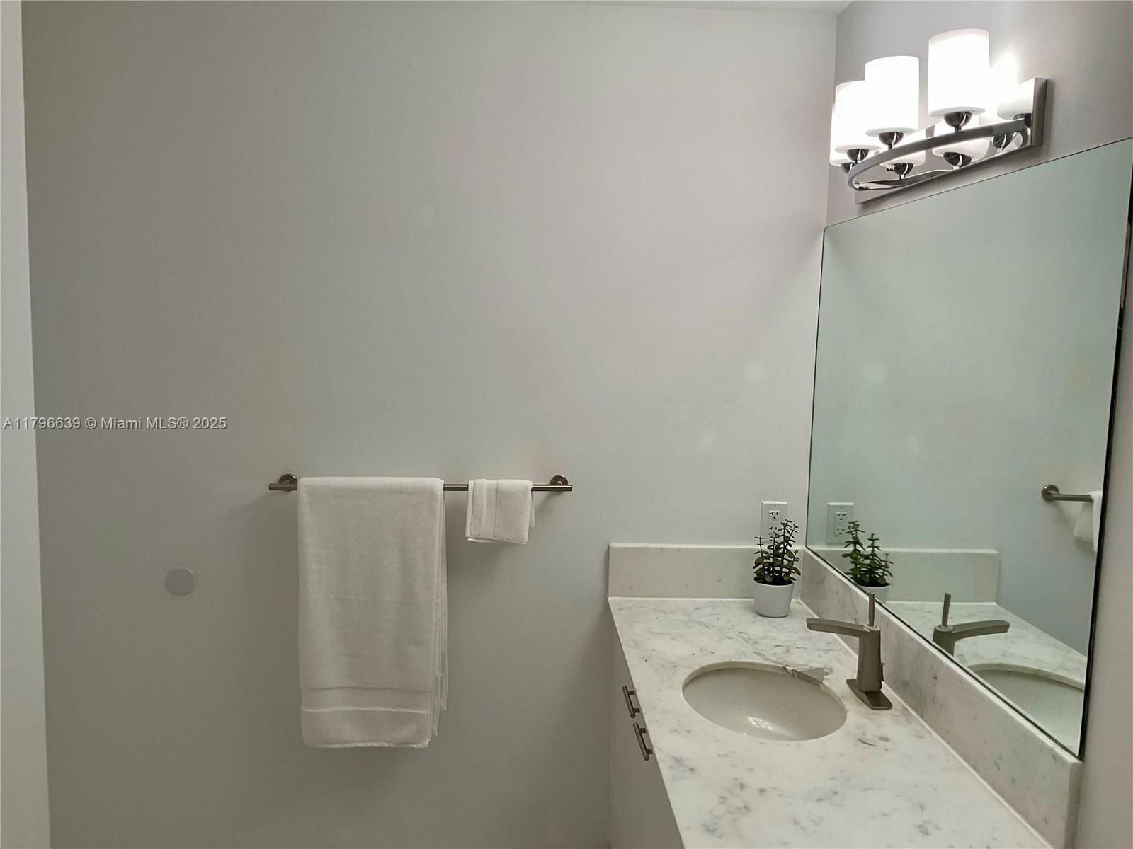Real estate property located at 133 2nd Ave #3319, Miami-dade, The Loft Downtown Ii Cond, Miami, FL