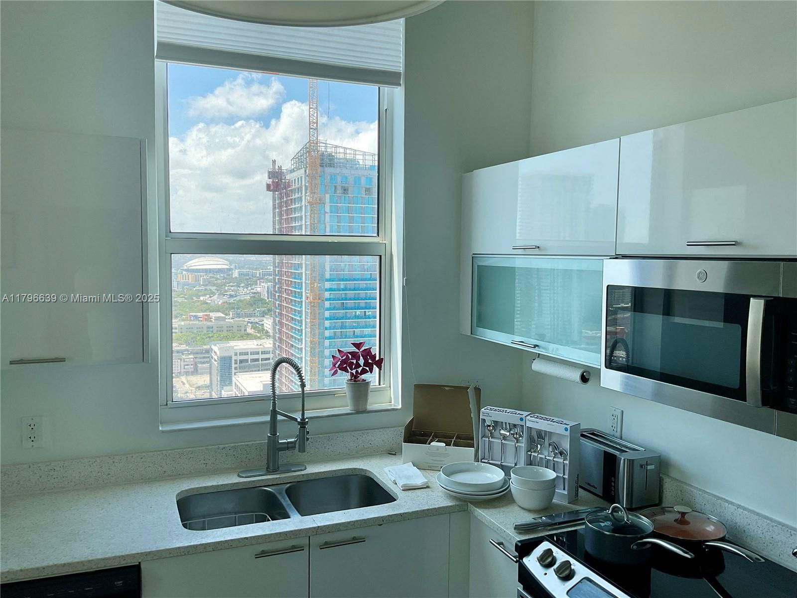 Real estate property located at 133 2nd Ave #3319, Miami-dade, The Loft Downtown Ii Cond, Miami, FL