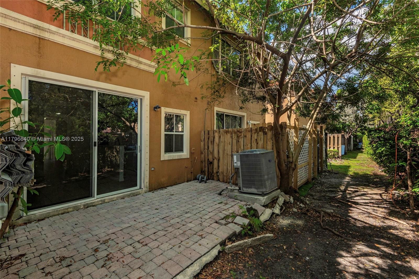 Real estate property located at 4962 White Mangrove Way E #402-4, Broward, Thunderbird Park, Dania Beach, FL