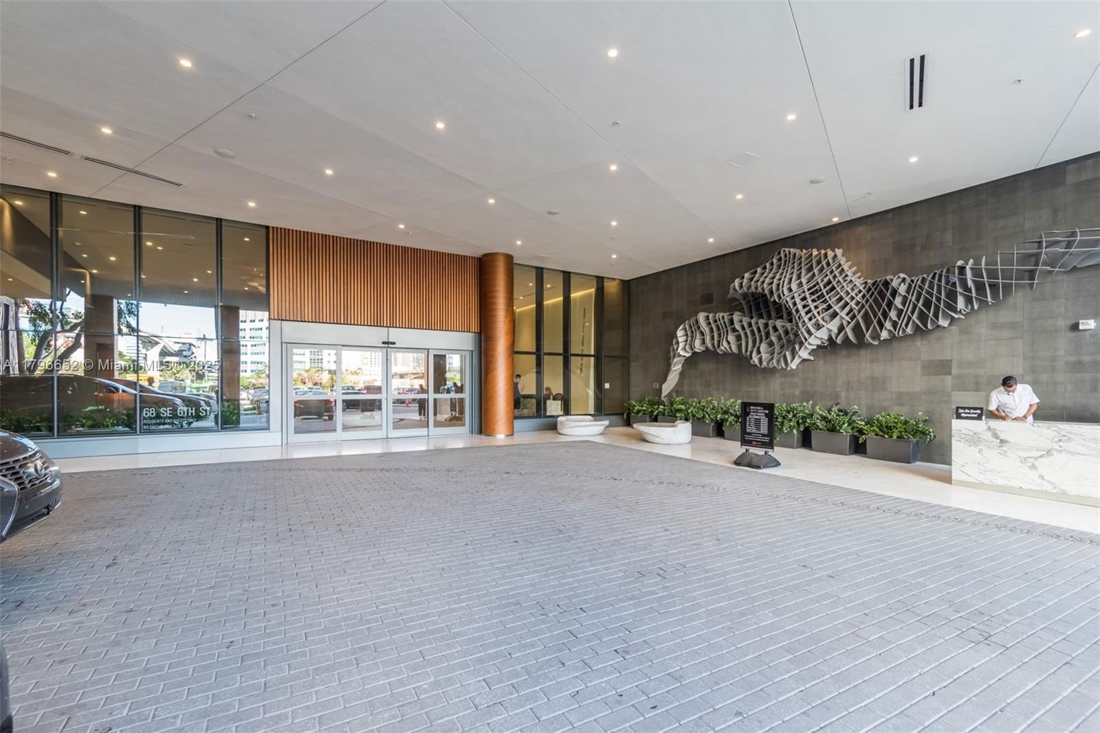 Real estate property located at 68 6th St #1708, Miami-dade, Reach Condo, Miami, FL