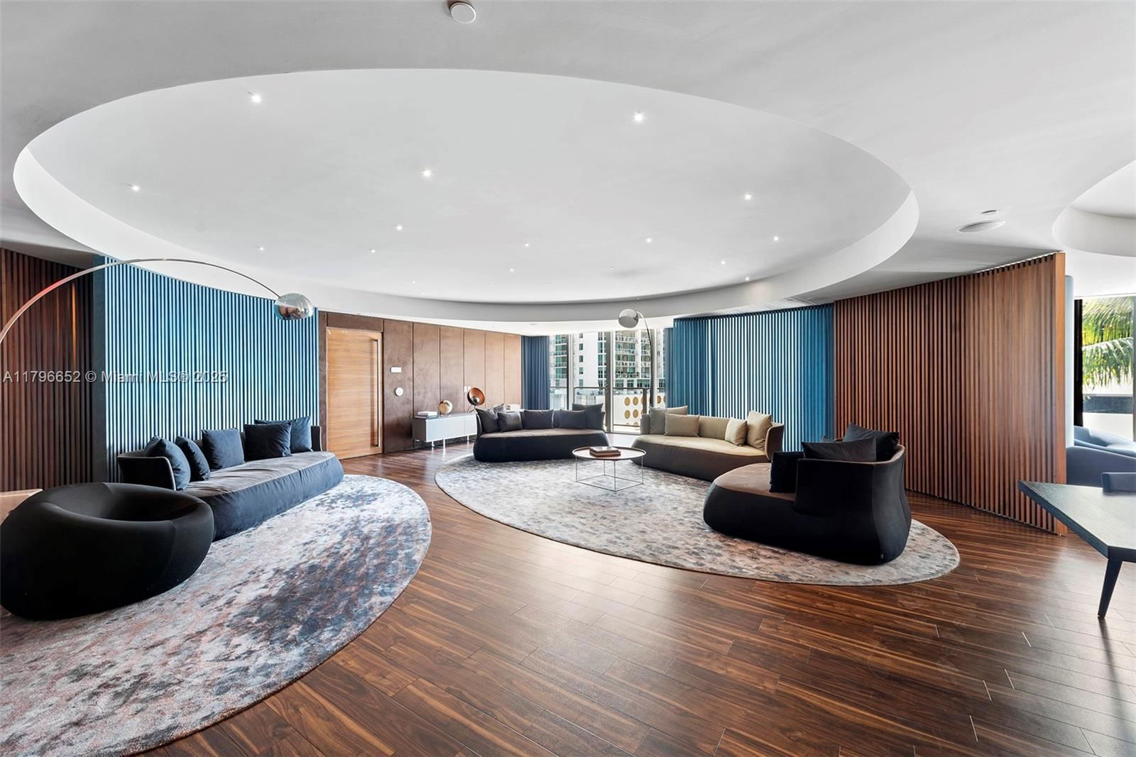 Real estate property located at 68 6th St #1708, Miami-dade, Reach Condo, Miami, FL