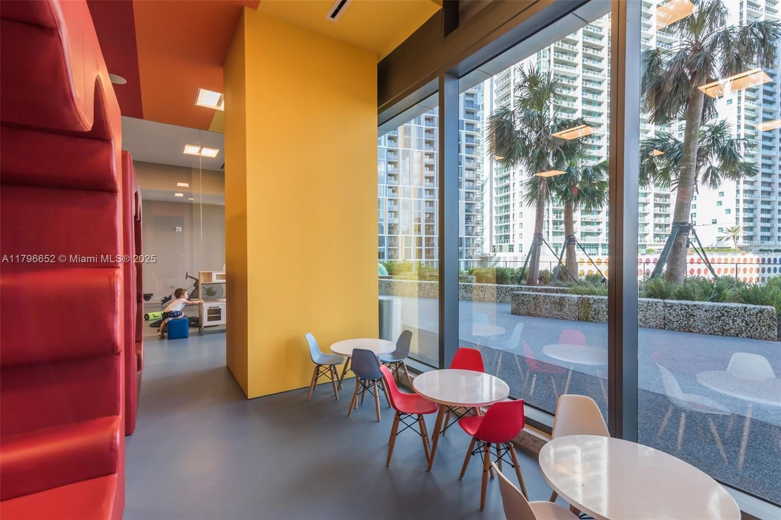 Real estate property located at 68 6th St #1708, Miami-dade, Reach Condo, Miami, FL