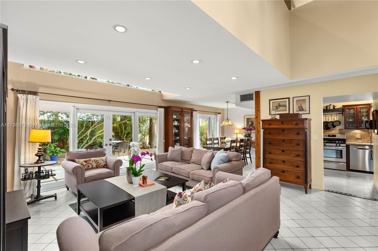 Real estate property located at 9033 78th Pl, Miami-dade, Pepperwood, Miami, FL