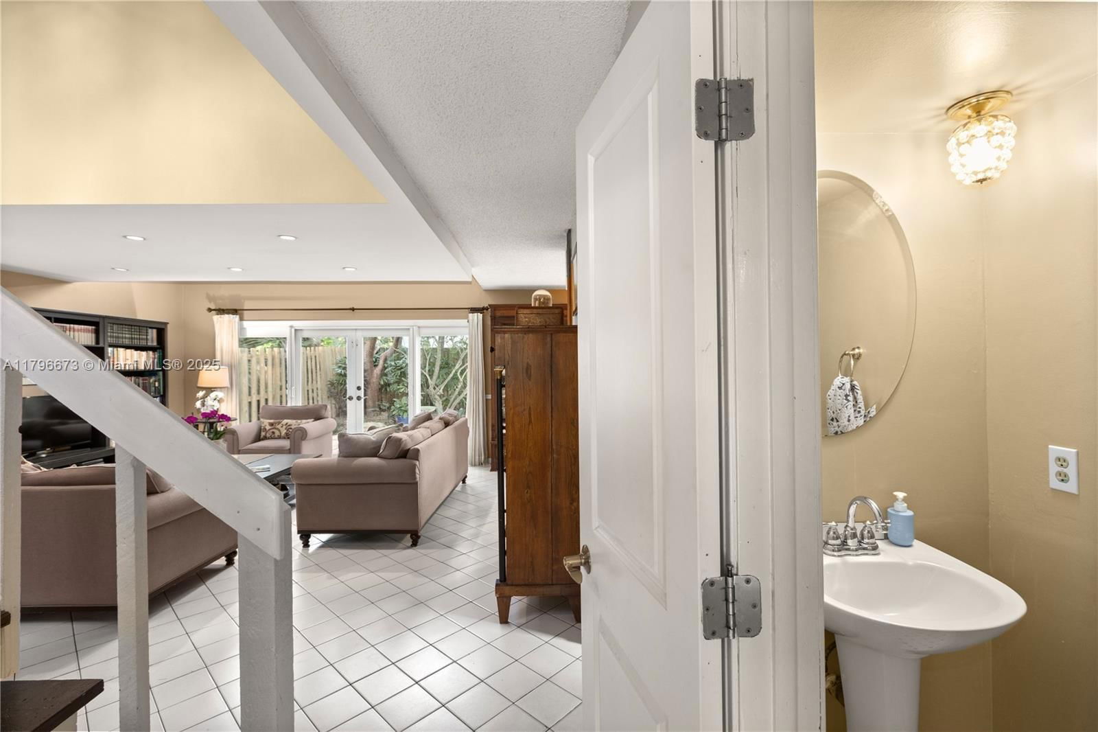Real estate property located at 9033 78th Pl, Miami-dade, Pepperwood, Miami, FL