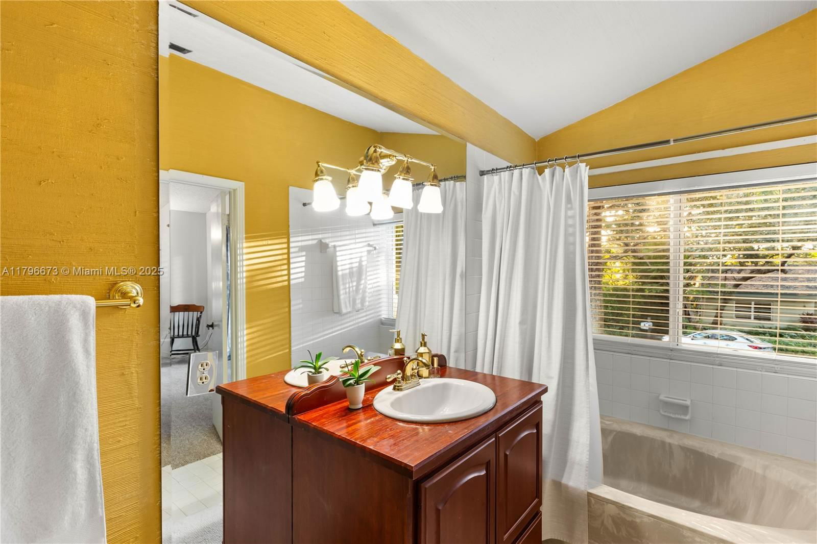 Real estate property located at 9033 78th Pl, Miami-dade, Pepperwood, Miami, FL