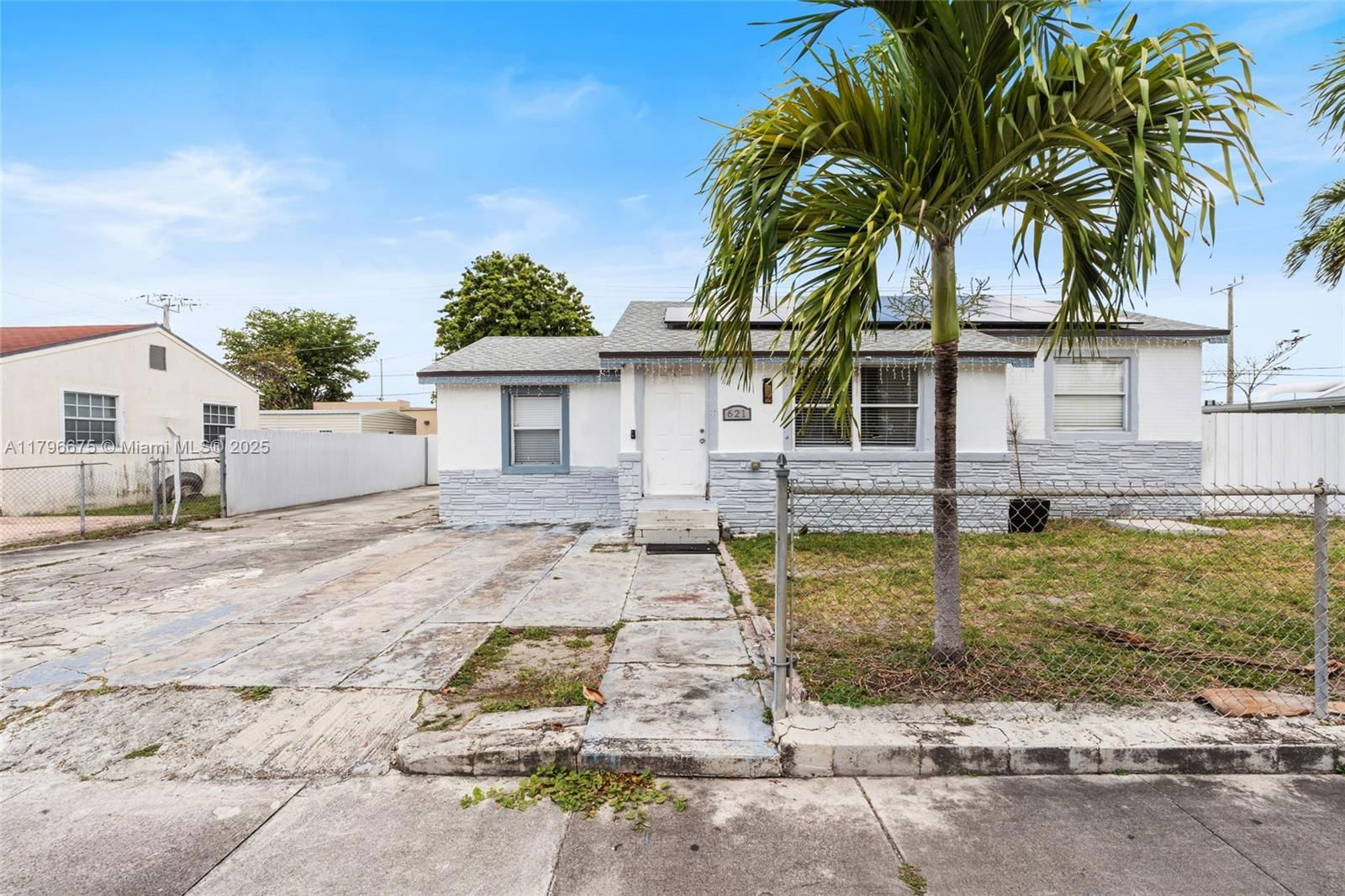 Real estate property located at 621 8th St, Miami-dade, Marjohn Park, Hialeah, FL