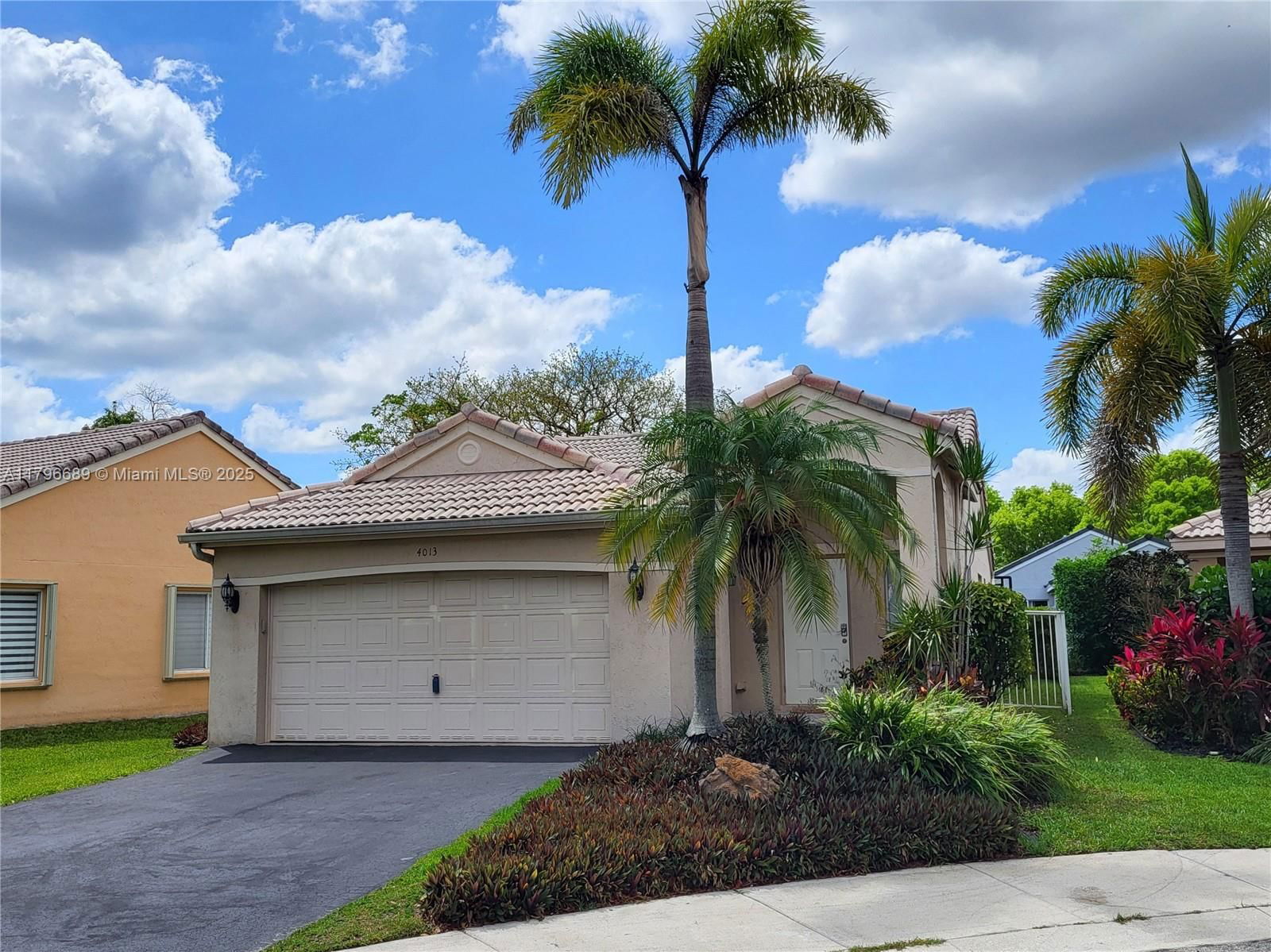 Real estate property located at 4013 Pine Ridge Ln, Broward, Sectors 9 And 10-parcel G, Weston, FL